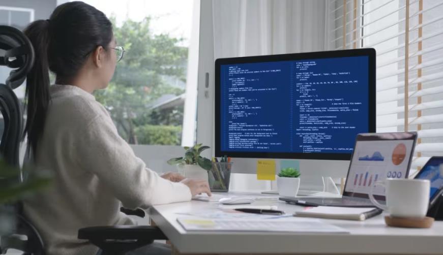 吐鲁番小程序开发：什么是 cURL 命令？